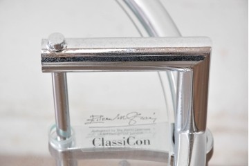 中古　美品　Cassina ixc.(カッシーナイクスシー)取り扱い　ClassiCon(クラシコン)　Eileen Gray(アイリーン・グレイ)　ADJUSTABLE TABLE(アジャスタブルテーブル)　E1027　サイドテーブル　定価約21万円　(R-090605)