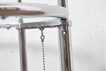中古　美品　Cassina ixc.(カッシーナイクスシー)取り扱い　ClassiCon(クラシコン)　Eileen Gray(アイリーン・グレイ)　ADJUSTABLE TABLE(アジャスタブルテーブル)　E1027　サイドテーブル　定価約21万円　(R-090605)