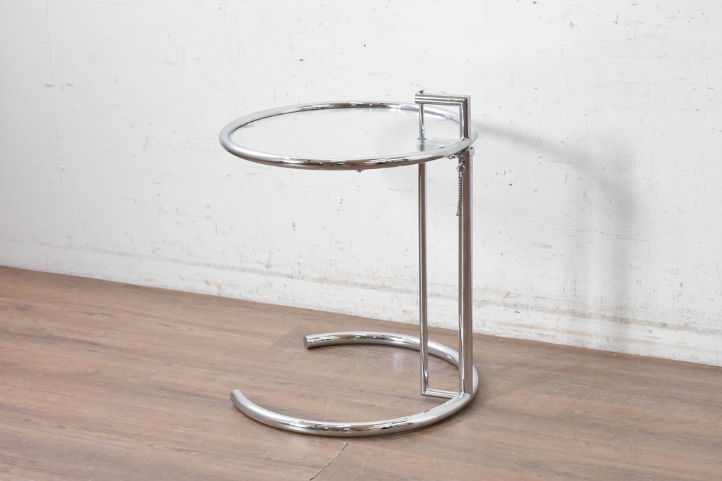 中古　美品　Cassina ixc.(カッシーナイクスシー)取り扱い　ClassiCon(クラシコン)　Eileen Gray(アイリーン・グレイ)　ADJUSTABLE TABLE(アジャスタブルテーブル)　E1027　サイドテーブル　定価約21万円　(R-090606)