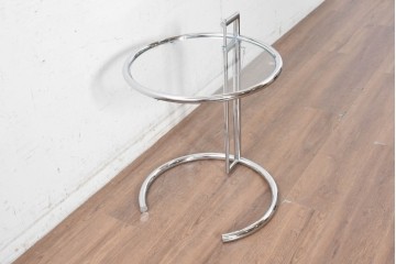 中古　美品　Cassina ixc.(カッシーナイクスシー)取り扱い　ClassiCon(クラシコン)　Eileen Gray(アイリーン・グレイ)　ADJUSTABLE TABLE(アジャスタブルテーブル)　E1027　サイドテーブル　定価約21万円　(R-090606)
