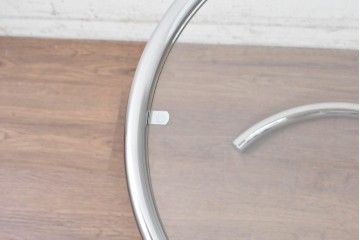 中古　美品　Cassina ixc.(カッシーナイクスシー)取り扱い　ClassiCon(クラシコン)　Eileen Gray(アイリーン・グレイ)　ADJUSTABLE TABLE(アジャスタブルテーブル)　E1027　サイドテーブル　定価約21万円　(R-090607)