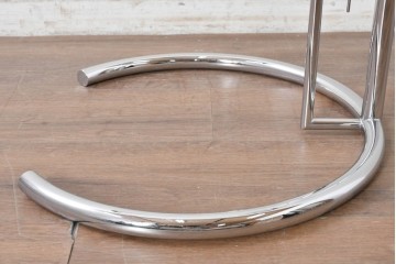 中古　美品　Cassina ixc.(カッシーナイクスシー)取り扱い　ClassiCon(クラシコン)　Eileen Gray(アイリーン・グレイ)　ADJUSTABLE TABLE(アジャスタブルテーブル)　E1027　サイドテーブル　定価約21万円　(R-090607)
