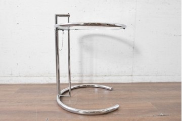 中古　美品　Cassina ixc.(カッシーナイクスシー)取り扱い　ClassiCon(クラシコン)　Eileen Gray(アイリーン・グレイ)　ADJUSTABLE TABLE(アジャスタブルテーブル)　E1027　サイドテーブル　定価約21万円　(R-090607)