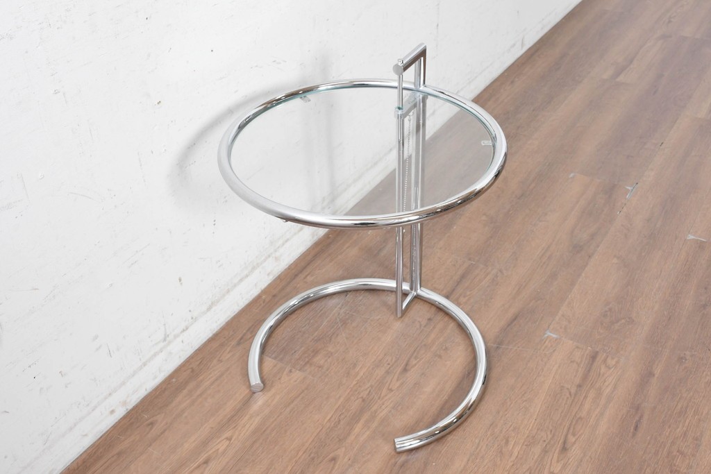 中古　美品　Cassina ixc.(カッシーナイクスシー)取り扱い　ClassiCon(クラシコン)　Eileen Gray(アイリーン・グレイ)　ADJUSTABLE TABLE(アジャスタブルテーブル)　E1027　サイドテーブル　定価約21万円　(R-090608)