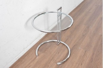 中古　美品　Cassina ixc.(カッシーナイクスシー)取り扱い　ClassiCon(クラシコン)　Eileen Gray(アイリーン・グレイ)　ADJUSTABLE TABLE(アジャスタブルテーブル)　E1027　サイドテーブル　定価約21万円　(R-090608)