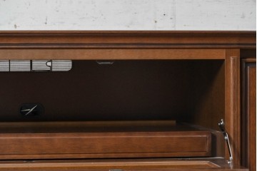 中古　美品　maruni(マルニ木工)　地中海ロイヤルシリーズ(ROYAL)　収納力が魅力のクラシカルなテレビ台　(R-090610)