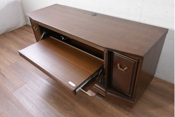 中古　美品　maruni(マルニ木工)　地中海ロイヤルシリーズ(ROYAL)　収納力が魅力のクラシカルなテレビ台　(R-090610)