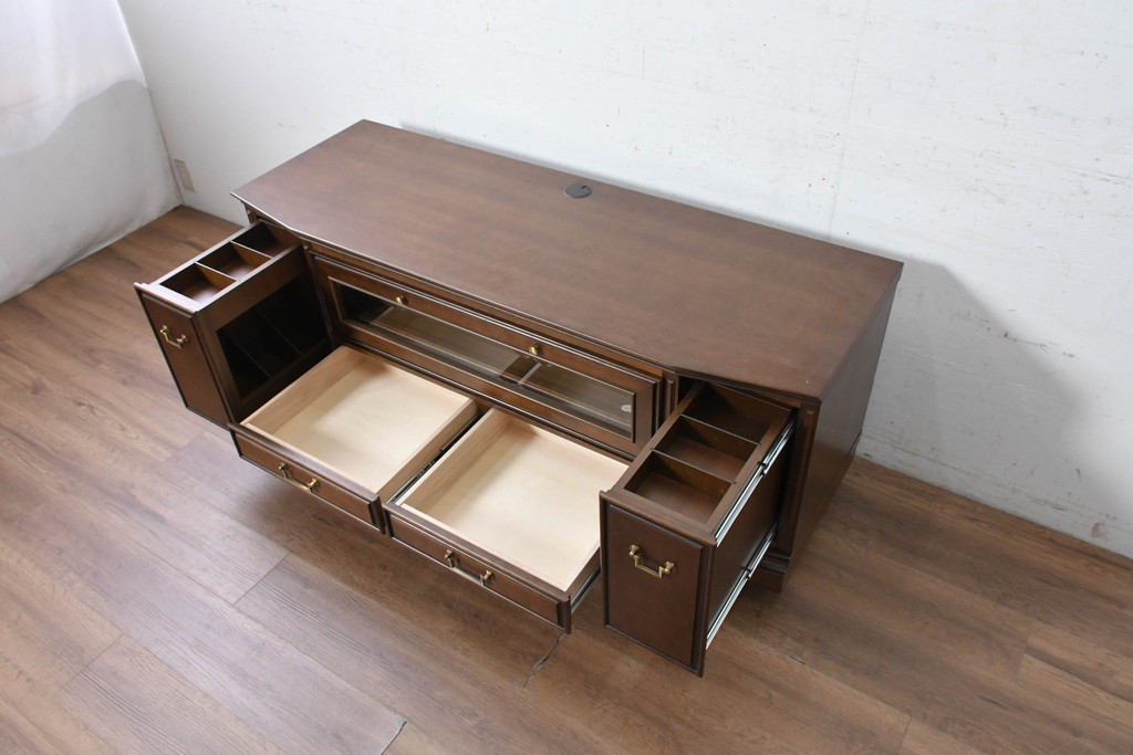 中古　美品　maruni(マルニ木工)　地中海ロイヤルシリーズ(ROYAL)　収納力が魅力のクラシカルなテレビ台　(R-090610)