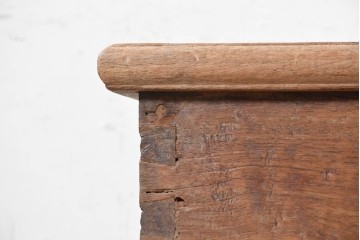アジアンアンティーク　1900年から1930年頃　インドネシア　チーク材　素朴な風合いの車輪付きブランケットボックス　(R-090613)