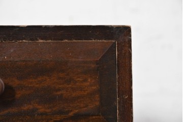 中古　松本民芸家具　立体的なデザインが印象的な小引き出し　(R-090618)