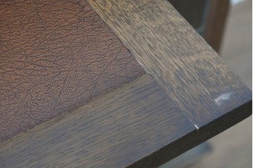 イギリスアンティーク　1920年から1930年頃　L. Marcus Ltd.(L.マーカス社)　彫刻とガラス扉がクラシカルなサイドバイサイドビューローブックケース　(R-090622)