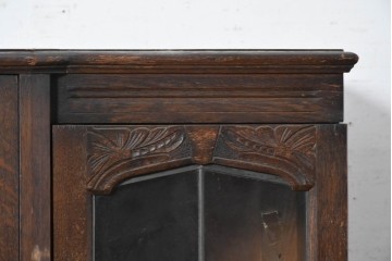 イギリスアンティーク　1920年から1930年頃　L. Marcus Ltd.(L.マーカス社)　彫刻とガラス扉がクラシカルなサイドバイサイドビューローブックケース　(R-090622)