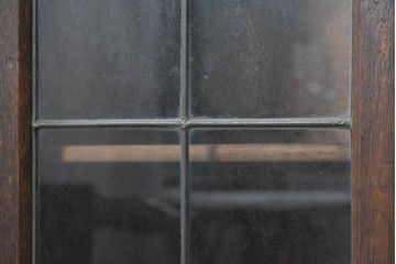 イギリスアンティーク　1920年から1930年頃　L. Marcus Ltd.(L.マーカス社)　彫刻とガラス扉がクラシカルなサイドバイサイドビューローブックケース　(R-090622)