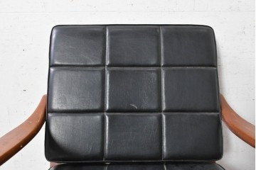 和製ヴィンテージ　オールドカリモク　カリモク家具(karimoku)　合皮製　Kチェア1シーター　艶やかなブラックカラーが美しいイージーチェア　(R-090623)
