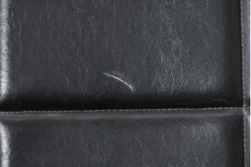 和製ヴィンテージ　オールドカリモク　カリモク家具(karimoku)　合皮製　Kチェア1シーター　艶やかなブラックカラーが美しいイージーチェア　(R-090623)