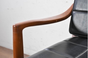 和製ヴィンテージ　オールドカリモク　カリモク家具(karimoku)　合皮製　Kチェア1シーター　艶やかなブラックカラーが美しいイージーチェア　(R-090623)
