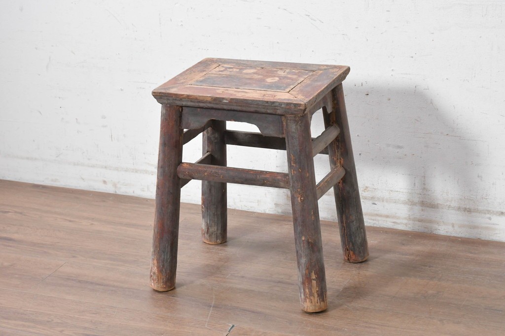 【簡易リペア限定品】　アジアンヴィンテージ　1970年から1980年頃　中国　伝統的な趣を楽しめるアンティーク調スツール　(R-090627)
