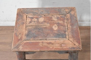 【簡易リペア限定品】　アジアンヴィンテージ　1970年から1980年頃　中国　伝統的な趣を楽しめるアンティーク調スツール　(R-090627)
