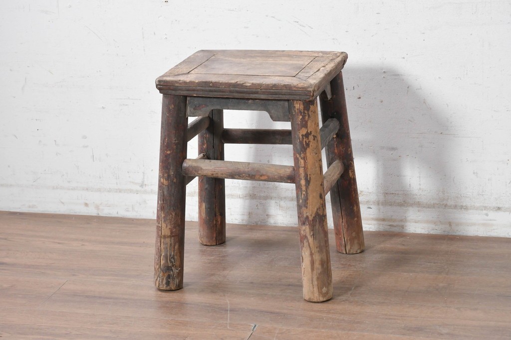 【簡易リペア限定品】　アジアンヴィンテージ　1970年から1980年頃　中国　伝統的な趣を楽しめるアンティーク調スツール　(R-090628)