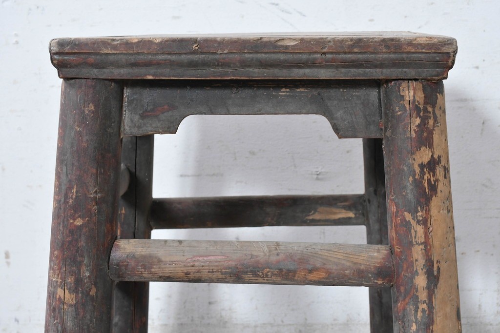 【簡易リペア限定品】　アジアンヴィンテージ　1970年から1980年頃　中国　伝統的な趣を楽しめるアンティーク調スツール　(R-090628)