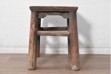 【簡易リペア限定品】　アジアンヴィンテージ　1970年から1980年頃　中国　伝統的な趣を楽しめるアンティーク調スツール　(R-090628)