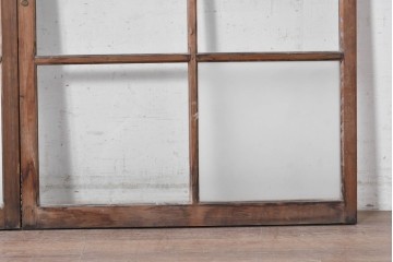 ヴィンテージ建具　昭和中期　素朴な木枠が味わい深いガラス窓2枚セット　(R-090634)