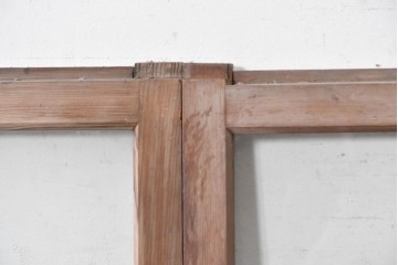 ヴィンテージ建具　昭和中期　素朴な木枠が味わい深いガラス窓2枚セット　(R-090634)