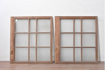 アンティーク建具　昭和初期　すりガラスと木枠がレトロなガラス窓2枚セット　(R-090635)