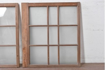 アンティーク建具　昭和初期　すりガラスと木枠がレトロなガラス窓2枚セット　(R-090635)