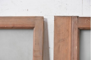 アンティーク建具　昭和初期　すりガラスと木枠がレトロなガラス窓2枚セット　(R-090635)