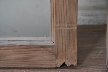 アンティーク建具　昭和初期　すりガラスと木枠がレトロなガラス窓2枚セット　(R-090635)