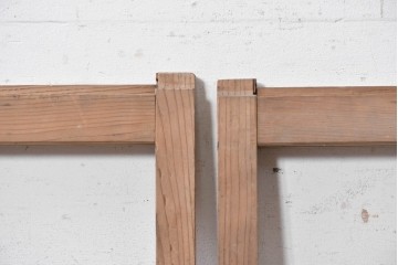 アンティーク建具　昭和初期から昭和中期　すっきりとした桟組がレトロなガラス窓2枚セット　(R-090640)