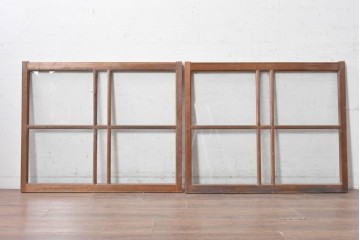 アンティーク建具　昭和初期から昭和中期　型板ガラスがアクセントを添えるガラス窓2枚セット　(R-090641)