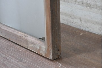 アンティーク建具　昭和初期から昭和中期　すりガラスがレトロなガラス窓1枚　(R-090642)