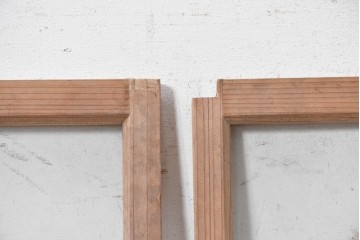アンティーク建具　昭和初期から昭和中期　透明ガラスとすりガラスを組み合わせたレトロな窓2枚セット　(R-090643)