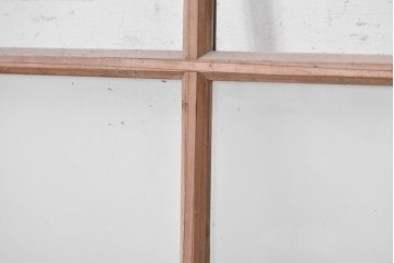 アンティーク建具　昭和初期から昭和中期　透明ガラスとすりガラスを組み合わせたレトロな窓2枚セット　(R-090643)