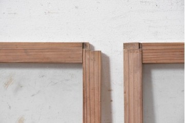 アンティーク建具　昭和初期から昭和中期　透明ガラスとすりガラスを組み合わせたレトロな窓2枚セット　(R-090643)