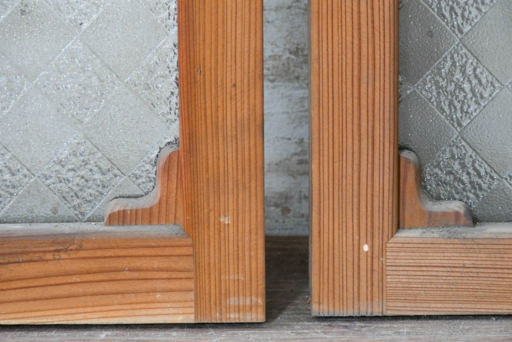 アンティーク建具　昭和初期　ダイヤ柄のプレスガラスがレトロな窓4枚セット　(R-090645)