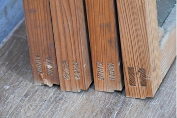 アンティーク建具　昭和初期　ダイヤ柄のプレスガラスがレトロな窓4枚セット　(R-090645)