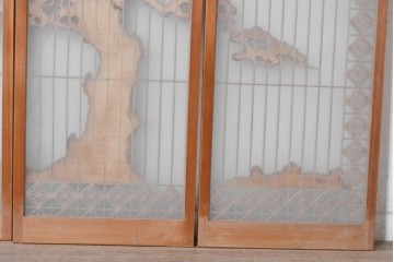 ヴィンテージ建具　昭和後期　片面ガラス　松鷹図の彫刻が圧巻の組子入り書院戸4枚セット　(R-090647)