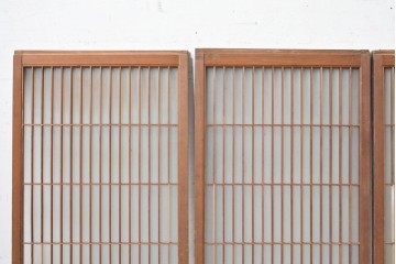 ヴィンテージ建具　昭和中期から昭和後期　和の趣を味わえる片面ガラスの書院戸4枚セット　(R-090648)