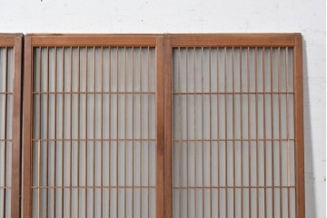 ヴィンテージ建具　昭和中期から昭和後期　和の趣を味わえる片面ガラスの書院戸4枚セット　(R-090648)