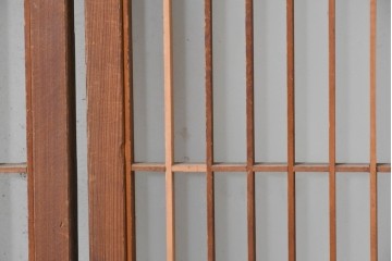 ヴィンテージ建具　昭和中期から昭和後期　和の趣を味わえる片面ガラスの書院戸4枚セット　(R-090648)