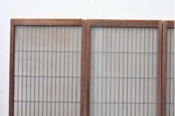 ヴィンテージ建具　昭和中期から昭和後期　和の趣を味わえる片面ガラスの書院戸4枚セット　(R-090648)