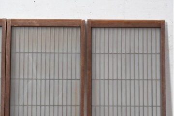 ヴィンテージ建具　昭和中期から昭和後期　和の趣を味わえる片面ガラスの書院戸4枚セット　(R-090648)