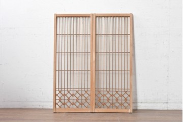 ヴィンテージ建具　昭和中期　片面モールガラス　繊細な縦格子と菱形組子が美しい書院戸2枚セット　(R-090649)