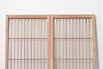 ヴィンテージ建具　昭和中期　片面モールガラス　繊細な縦格子と菱形組子が美しい書院戸2枚セット　(R-090649)