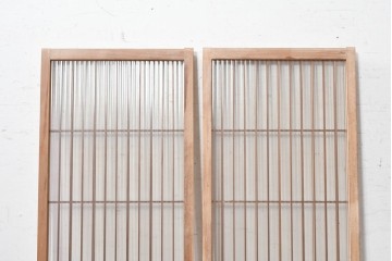 ヴィンテージ建具　昭和中期　片面モールガラス　繊細な縦格子と菱形組子が美しい書院戸2枚セット　(R-090649)