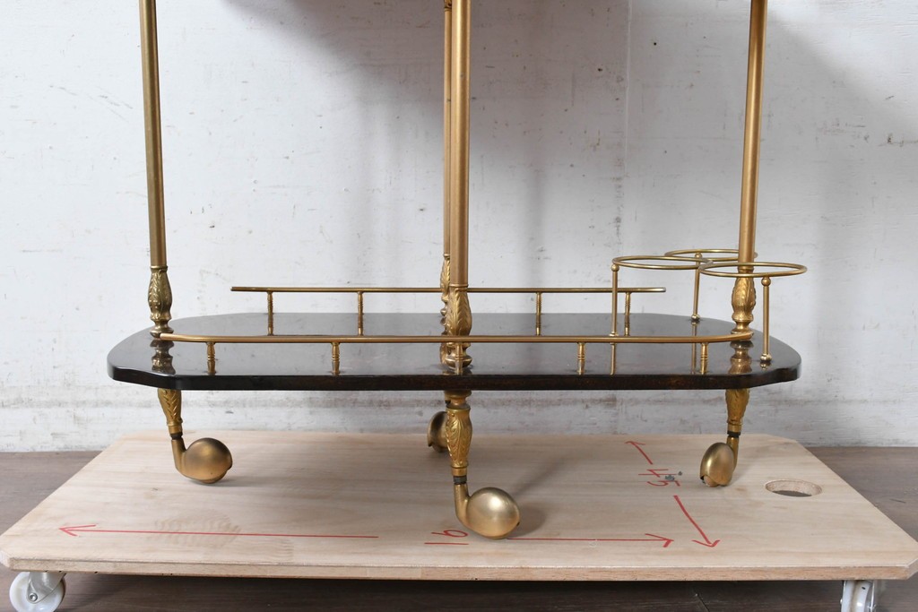 ヨーロッパヴィンテージ　アルド・トゥーラ(ALDO TURA)　仔山羊革(ゴートスキン)張りのエレガントなバーワゴン　(R-090650)