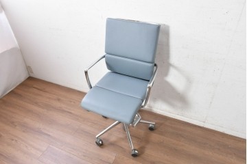 中古　超美品!!　使用感ほぼなし　Cassina ixc.(カッシーナ・イクスシー)　Alias(アリアス)　Alberto Meda(アルベルト・メダ)デザイン　本革(レザー)　快適な座り心地を両立したキャスタースウィベルアームチェア　定価約72万円　(R-090653)